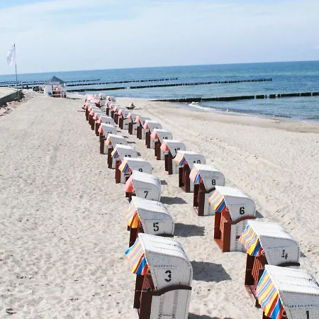 Cozy Seaside Holiday With Sauna In Dom wakacyjny